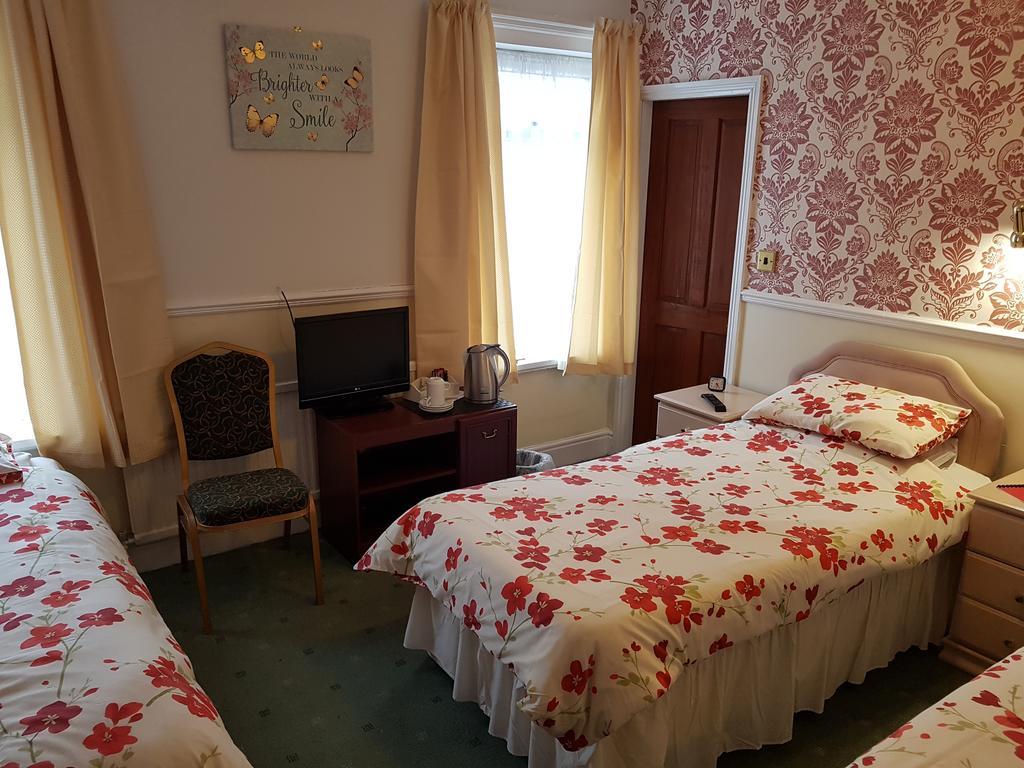 Chatley Court Guest House Bridlington Bagian luar foto
