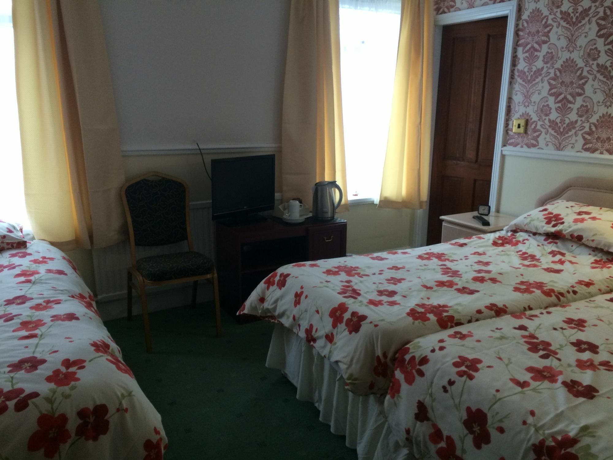 Chatley Court Guest House Bridlington Bagian luar foto